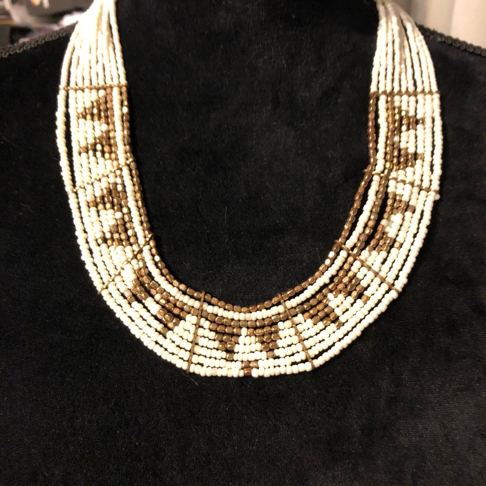 Beautiful beaded necklace!!!!